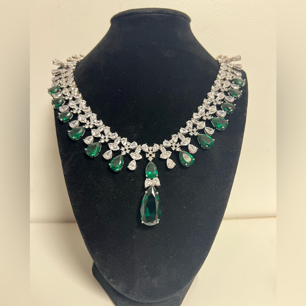 Nextnecklace Pear Cut Emerald Sapphire Necklace 925 Sterling Silver - Picture 4 of 5